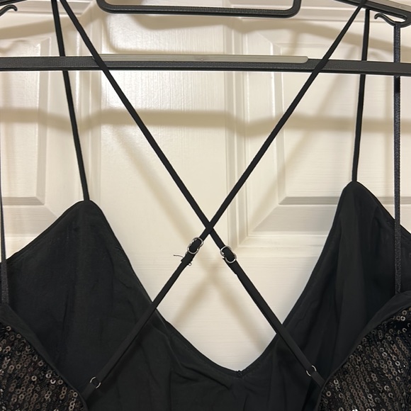 NWT Black Sequin Dress With Side Slit Size 12 - Picture 7 of 16